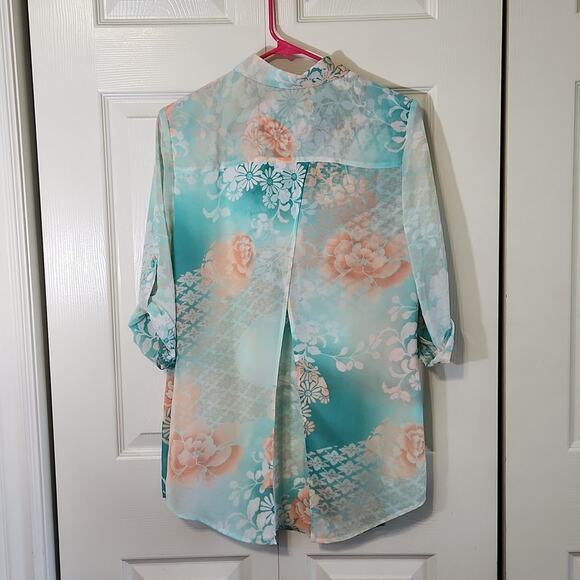 Chico's Women's Semi-sheer Button Down Multi-colored Floral Blouse Size 0/SM - Picture 2 of 11